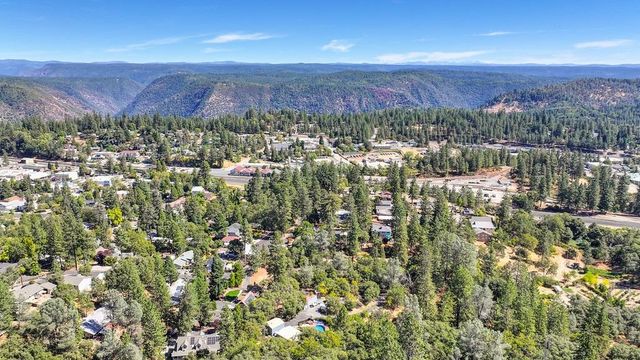 333 Pine St, Colfax, CA 95713