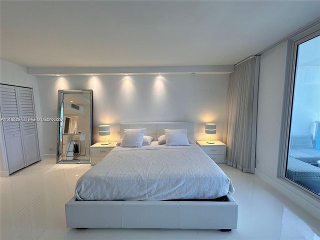 2301 Collins Avenue 611, Miami Beach, FL 33139
