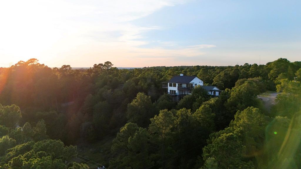 106 Koolua DR, Bastrop, TX 78602