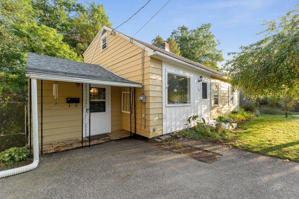 149 Woodbury Road, Burlington, VT 05408