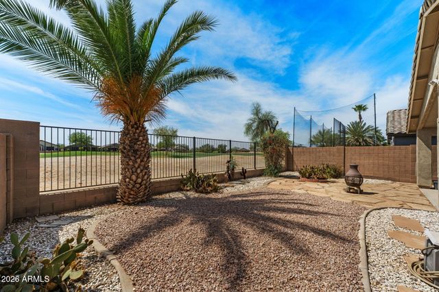 30472 N SUNRAY Drive, San Tan Valley, AZ 85143