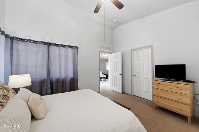 30472 N SUNRAY Drive, San Tan Valley, AZ 85143