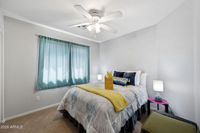 30472 N SUNRAY Drive, San Tan Valley, AZ 85143