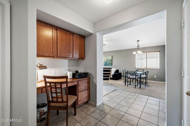 30472 N SUNRAY Drive, San Tan Valley, AZ 85143