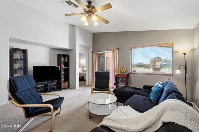 30472 N SUNRAY Drive, San Tan Valley, AZ 85143