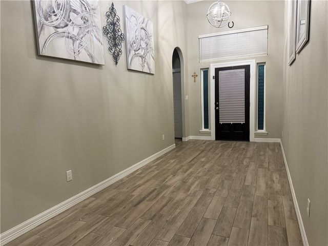 6901 Mets Ct, Corpus Christi, TX 78414