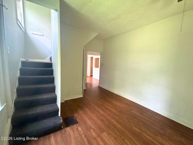 2901 Montana Ave, Louisville, KY 40208
