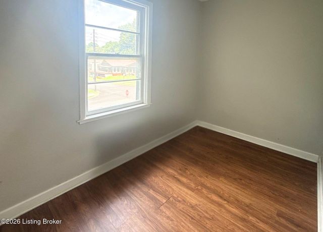 2901 Montana Ave, Louisville, KY 40208