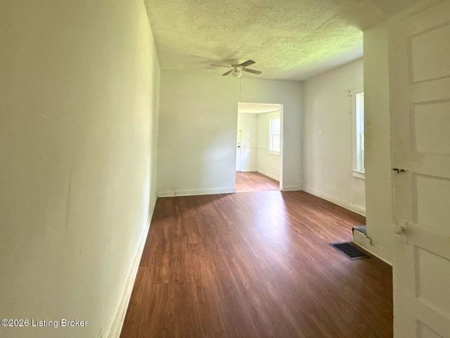 2901 Montana Ave, Louisville, KY 40208