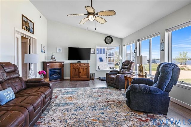 683 Villa Rd, Claremont, VA 23899