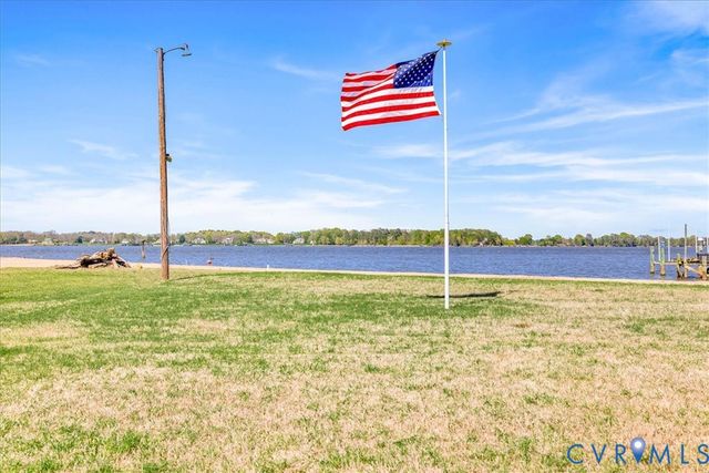 683 Villa Rd, Claremont, VA 23899