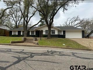 3301 Brookside Dr, Tyler, TX 75701