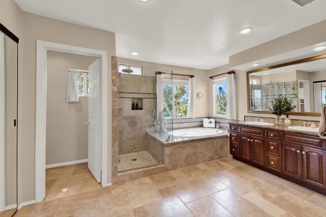 3761 Hillview Way, Oceanside, CA 92056