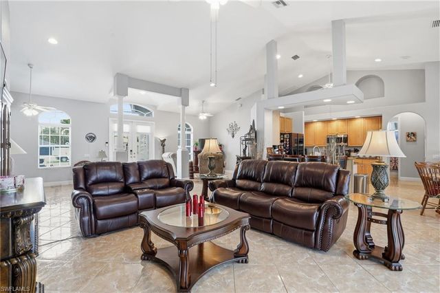 219 Gleason PKWY, Cape Coral, FL 33914