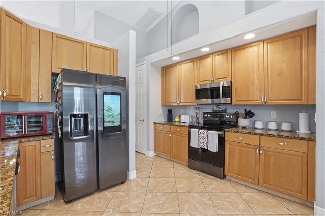 219 Gleason PKWY, Cape Coral, FL 33914