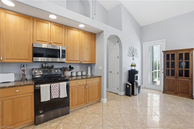 219 Gleason PKWY, Cape Coral, FL 33914