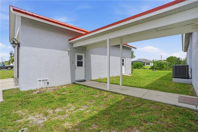 219 Gleason PKWY, Cape Coral, FL 33914