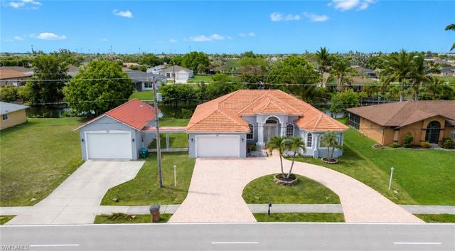 219 Gleason PKWY, Cape Coral, FL 33914