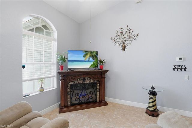 219 Gleason PKWY, Cape Coral, FL 33914