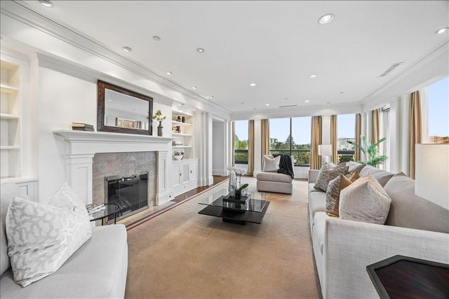 20 W 3rd Avenue 601, San Mateo, CA 94402