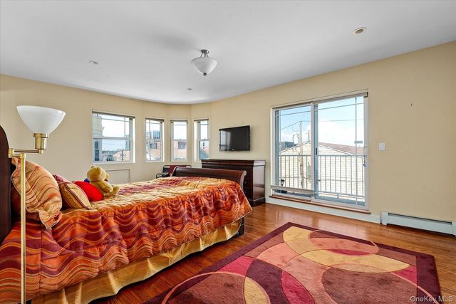 171 Beach 100th Street 9C, Rockaway Park, NY 11694