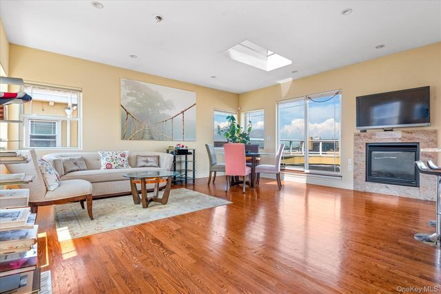 171 Beach 100th Street 9C, Rockaway Park, NY 11694