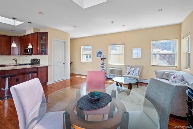 171 Beach 100th Street 9C, Rockaway Park, NY 11694