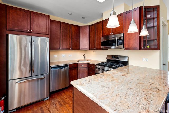 171 Beach 100th Street 9C, Rockaway Park, NY 11694