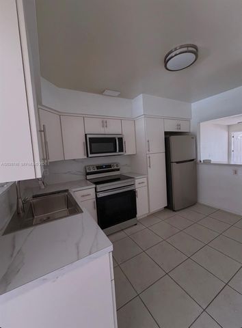 1077 SW 2nd Street 2, Hallandale Beach, FL 33009