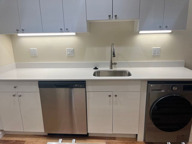 17 Bow Street 21, Somerville, MA 02143