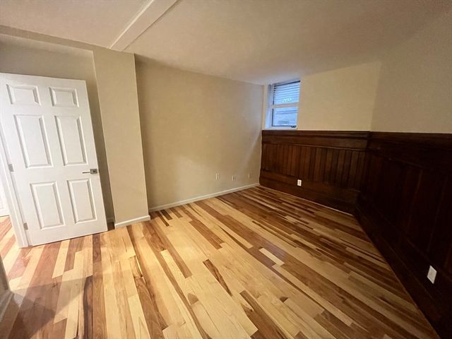 17 Bow Street 21, Somerville, MA 02143