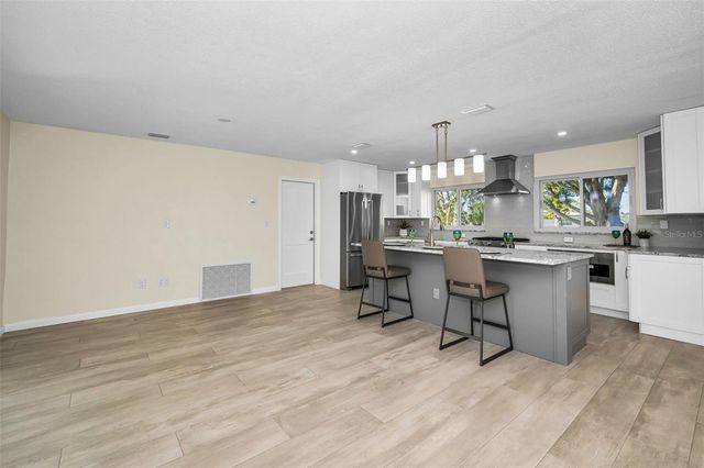 94 NICHOLAS DRIVE, Dunedin, FL 34698