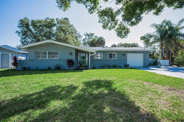 94 NICHOLAS DRIVE, Dunedin, FL 34698