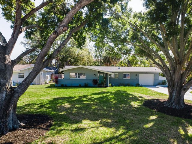 94 NICHOLAS DRIVE, Dunedin, FL 34698