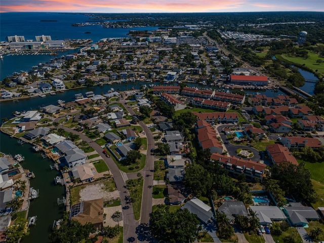 94 NICHOLAS DRIVE, Dunedin, FL 34698