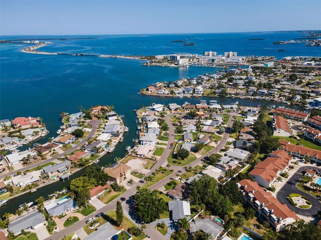 94 NICHOLAS DRIVE, Dunedin, FL 34698
