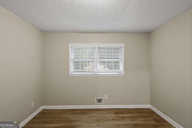 2115 Pine Knoll Circle NE, Conyers, GA 30013