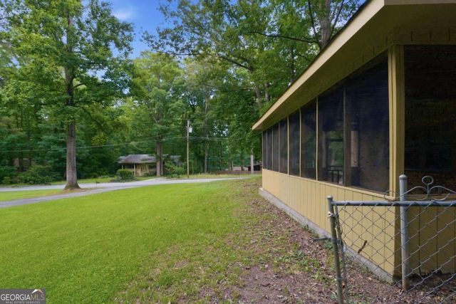 2115 Pine Knoll Circle NE, Conyers, GA 30013