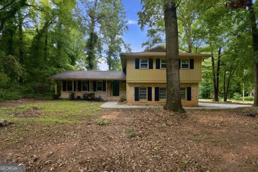2115 Pine Knoll Circle NE, Conyers, GA 30013