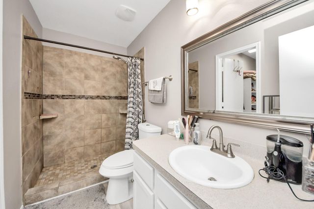 8218 Radial Court, Rosharon, TX 77583