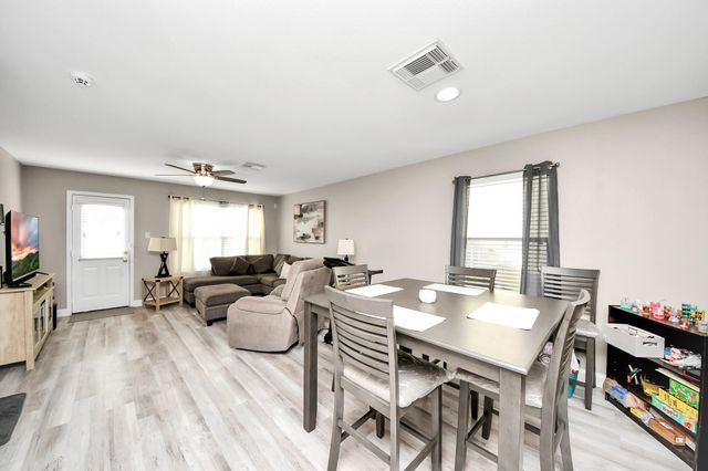 8218 Radial Court, Rosharon, TX 77583