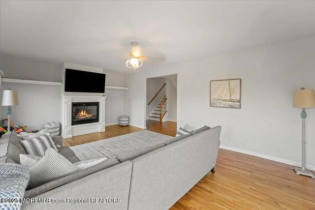 303 Route 35 1, Point Pleasant Beach, NJ 08742