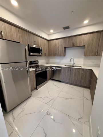 11150 NW 82nd St 308, Doral, FL 33178