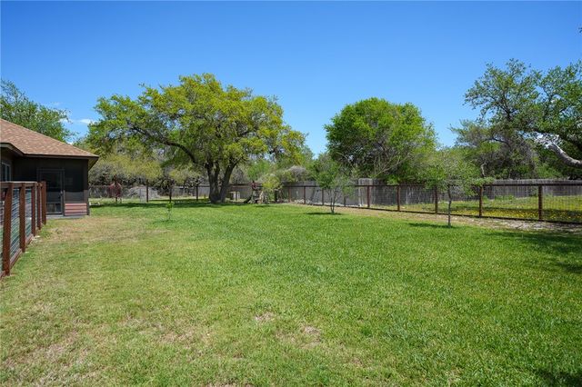 2030 4th St, Ingleside, TX 78362