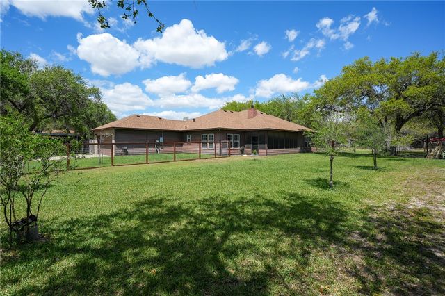 2030 4th St, Ingleside, TX 78362