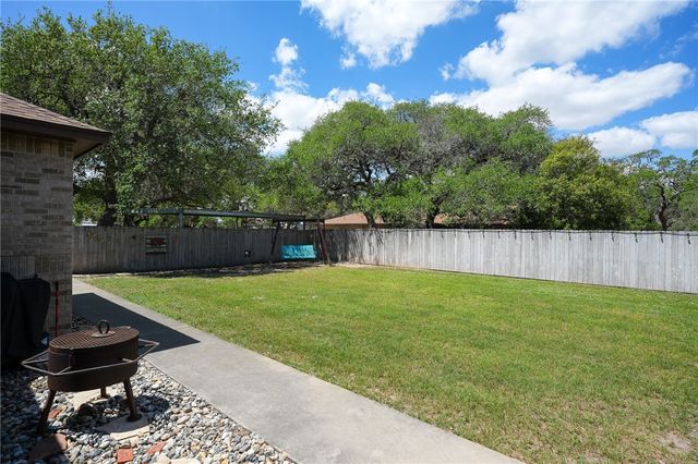 2030 4th St, Ingleside, TX 78362