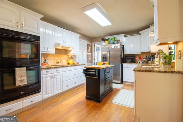 201 Beaver Run Drive, Warner Robins, GA 31088