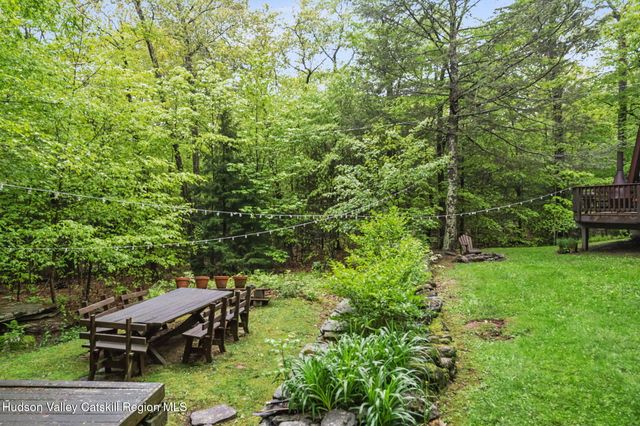 425 North Lake Road, Tannersville, NY 12485