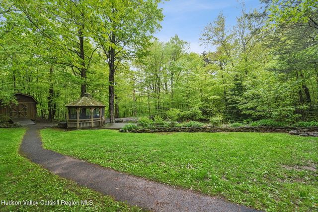 425 North Lake Road, Tannersville, NY 12485