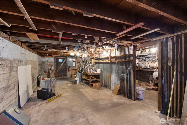 7111 Larson Lane NW, Seabeck, WA 98380